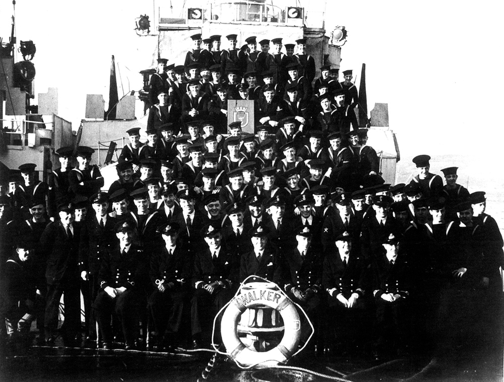 HMS Walker Ship's Company (trew as CO)